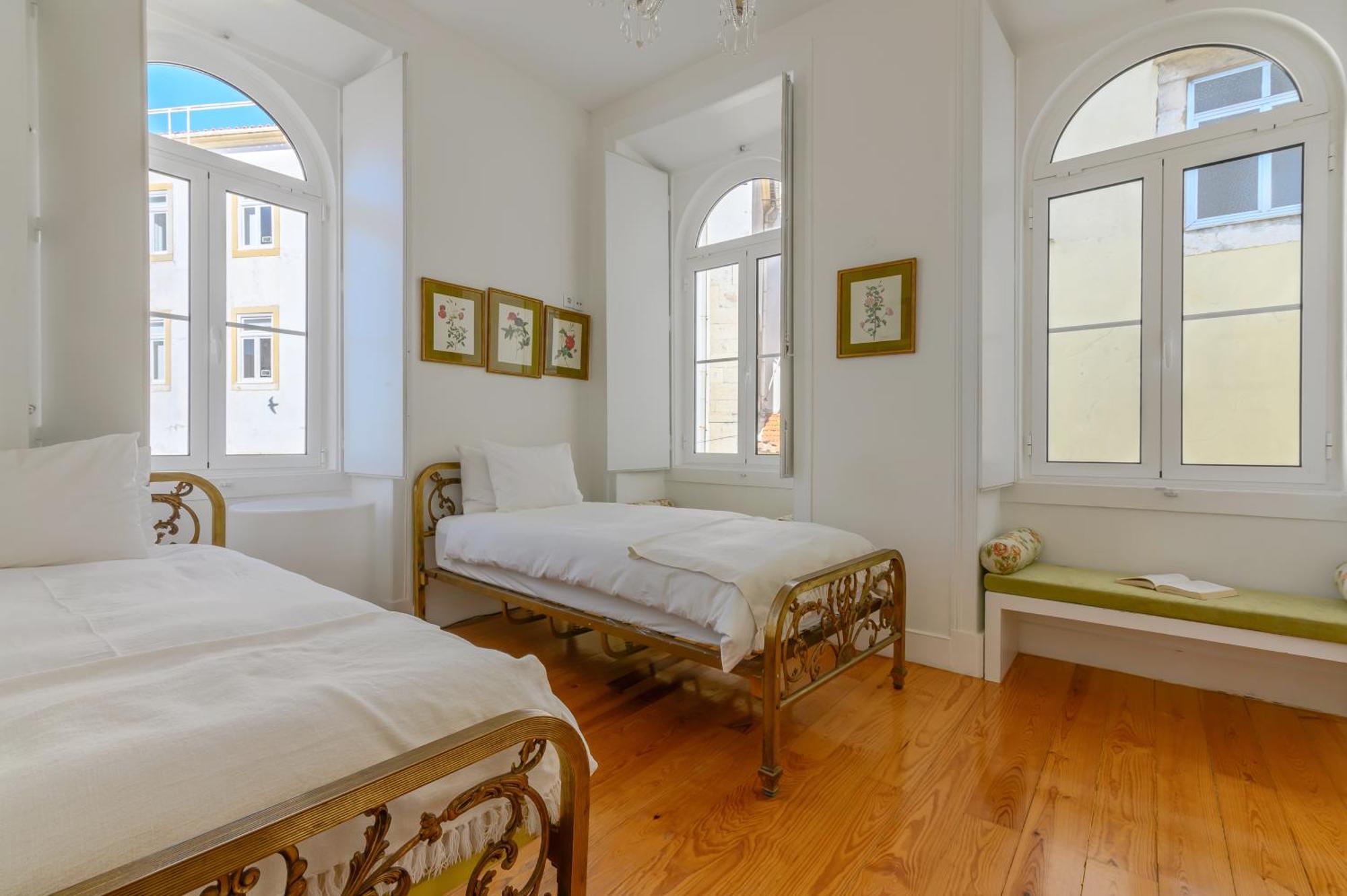 Portas Do Castelo Apartments Lissabon Exterior foto