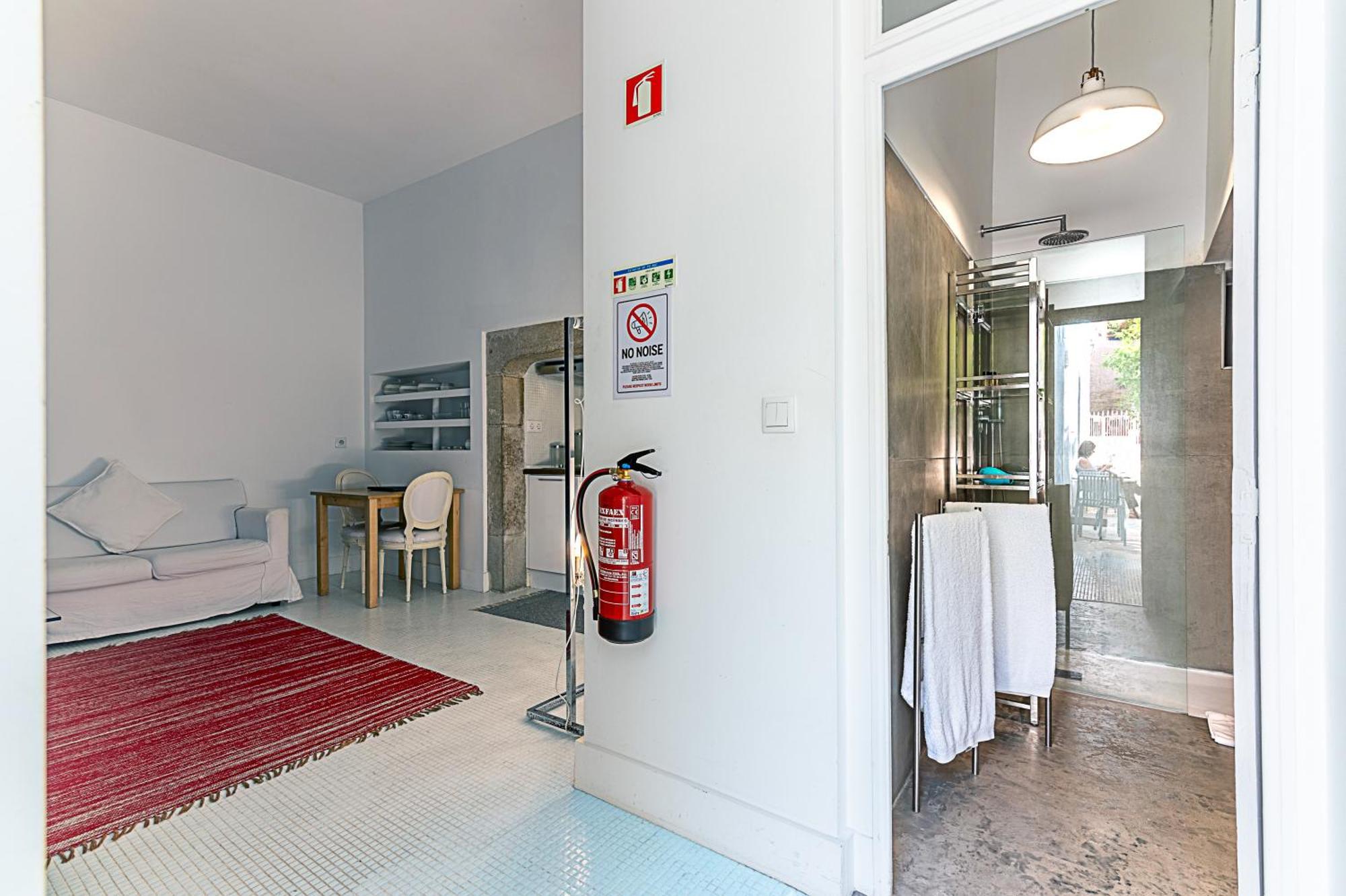 Portas Do Castelo Apartments Lissabon Zimmer foto